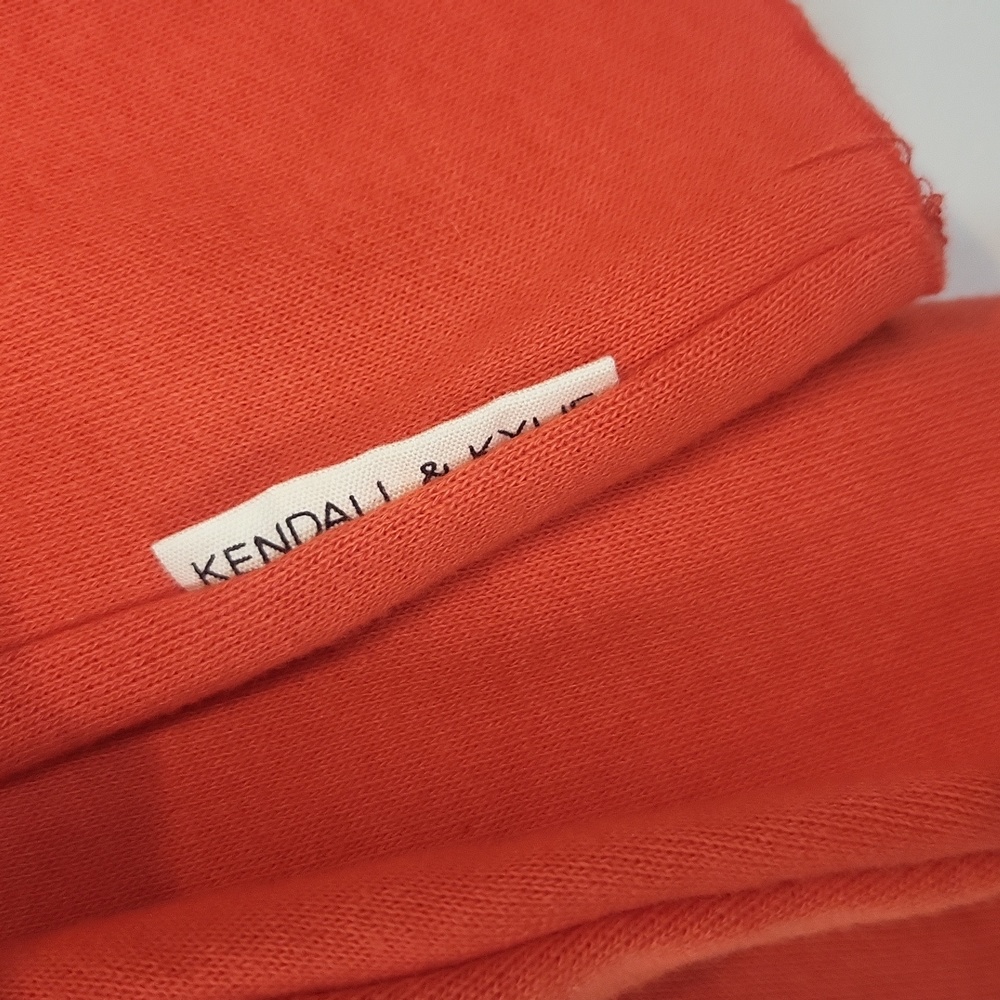 KENDALL & KYLE Orange Emroidered Sleeve Oversized Cropped Fleece Sweatshirt - Picture 3 of 13